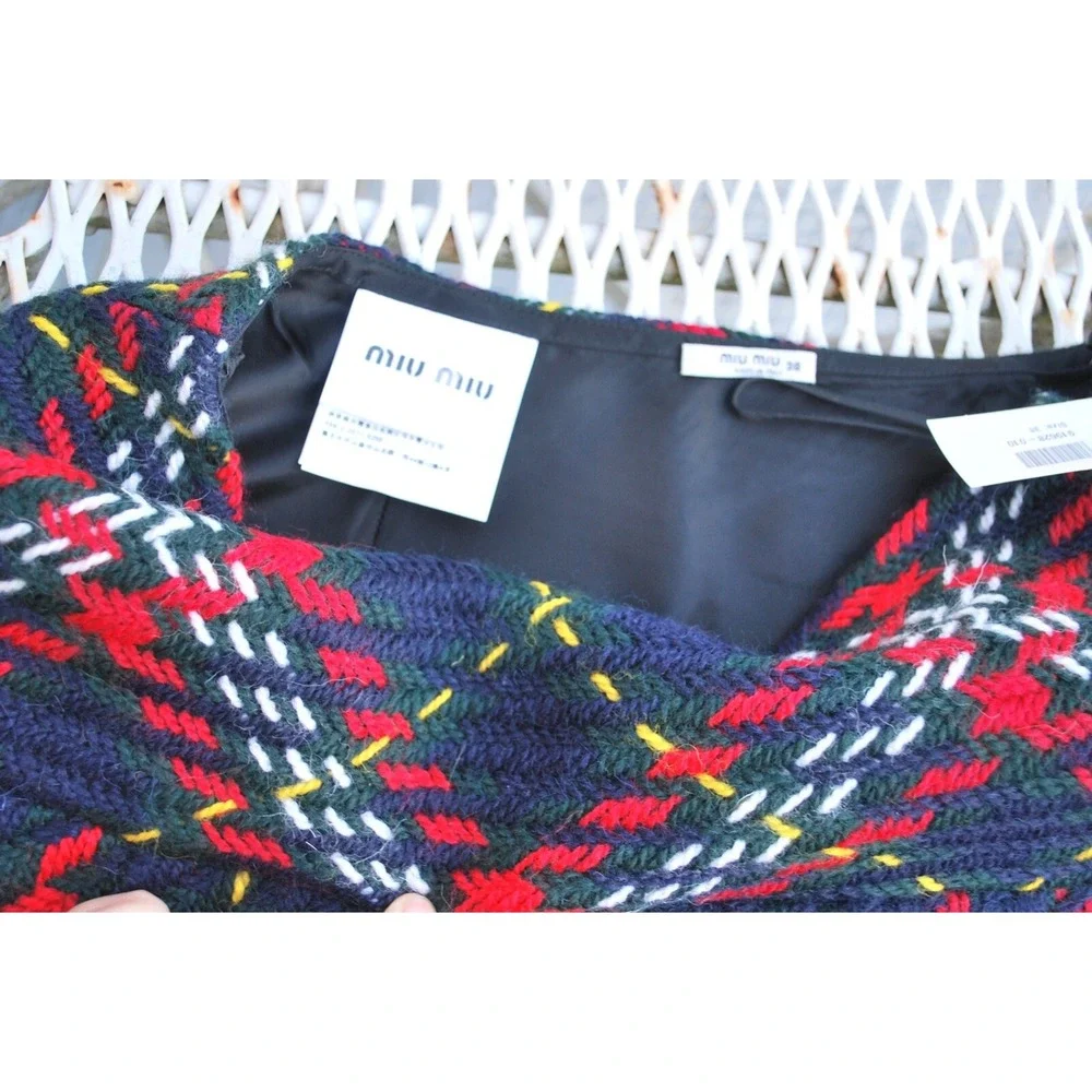 NWT Miu Miu Wool Tweed Pleated Mini Skirt in Navy Red Italy Size 38 US-2 XS